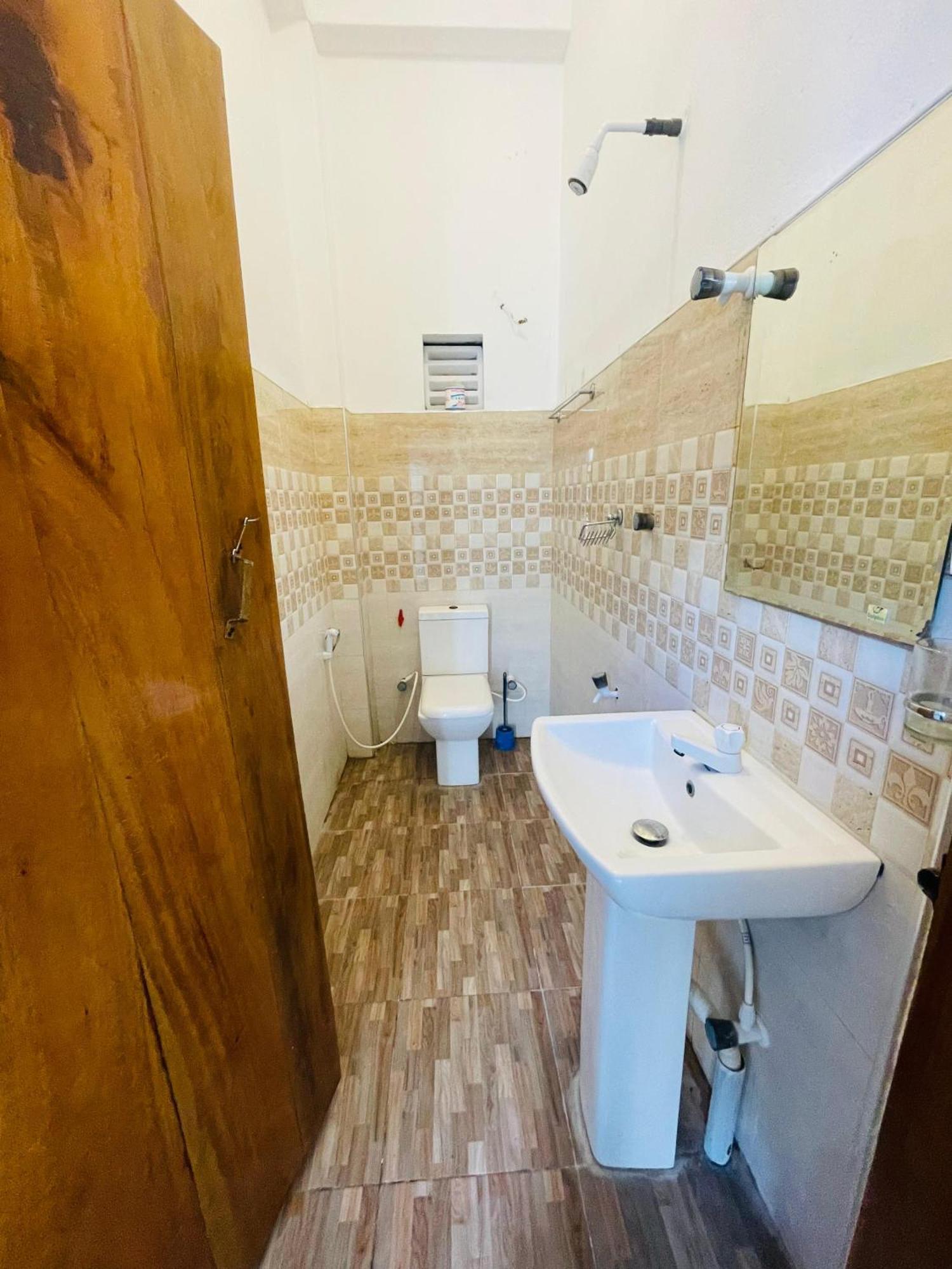 Zimbay Guest House 阿鲁甘湾 外观 照片