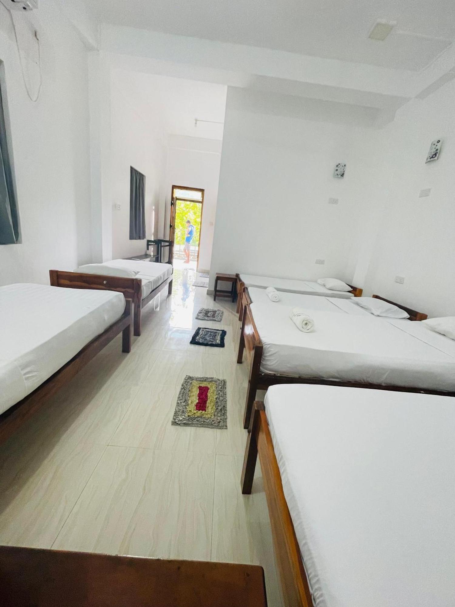 Zimbay Guest House 阿鲁甘湾 外观 照片